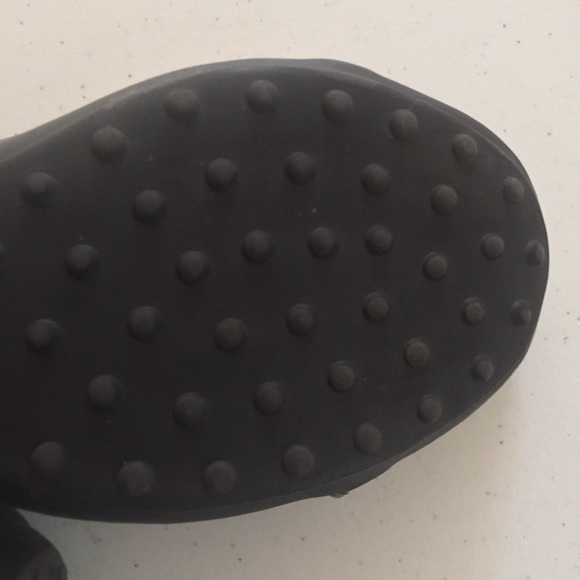 Solesenseability Black Patent Cap Ballet Flats 6 - Picture 13 of 16